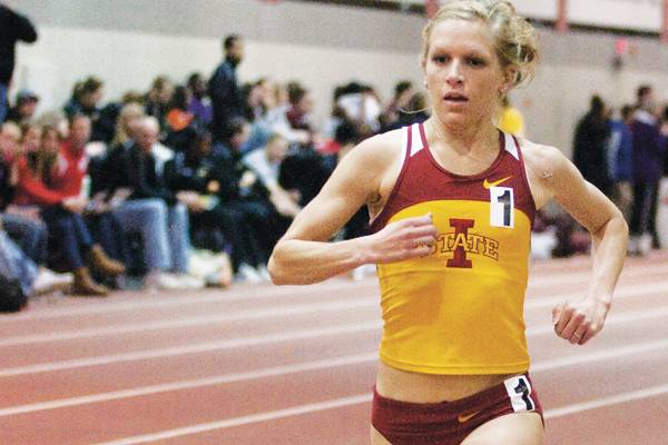 Lisa Koll competes in the Women's 5000 Meter Run at the Iowa State Track and Field Classic on Saturday February 13, 2010 in the Lied Rec Center. Lisa placed first with a time of 15:29.65. Photo: Joseph Bauer/Iowa State Daily
