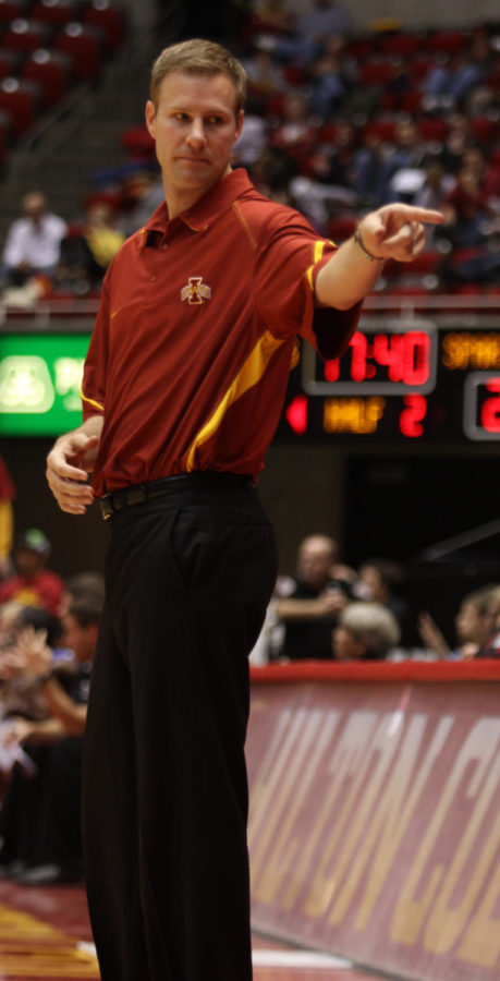Coach Fred Hoiberg talks to his players on Friday, Nov. 5, at Hilton Coliseum. Iowa State defeated Dubuque 100-50. 