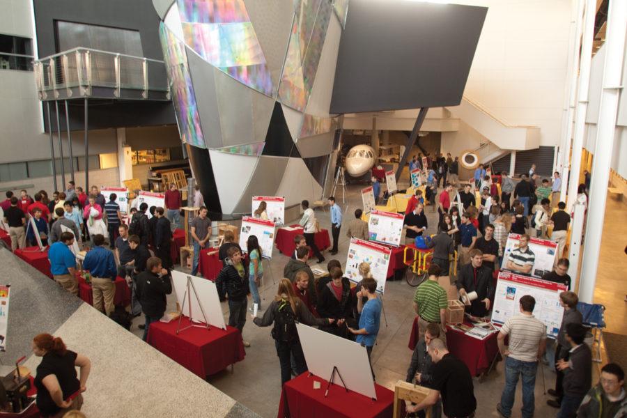 Mechanical+Engineering+Design+Expo+Tuesday+at+Howe+Hall.+Featuring+Projects+from+ME270%2C+ME415%2C+ME466+and+ME486.+More+than+200+students+presented+their+design+projects.+Each+visitor+has+a+ticket+and+votes+one+of+the+favorite+design+project.+The+winner+will+receive+mechanical+engineering+scholarship.+Photo%3A+Tsubasa+Shigehara%2FIowa+State+Daily