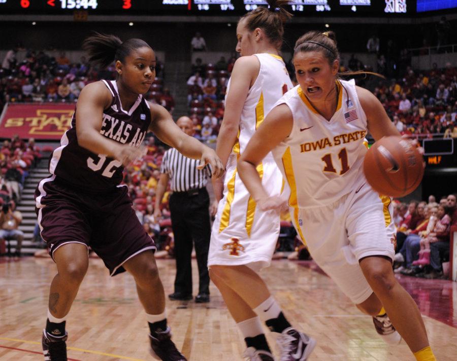 Kelsey Bolte drives to the basket during Iowa States game against Texas A&M on Saturday, Jan. 22 in Hilton Coliseum. The Cyclones lost 60-51, led by Boltes 25 points and 12 rebounds.