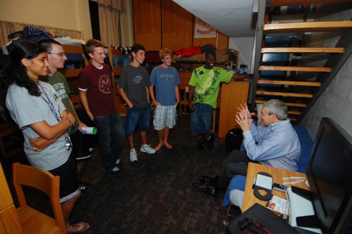 During his Welcome Week two-night stay with the residents of Pinchot Hall, Penn State President Graham Spanier chatted with the residents and their friends. All agreed he was a fun, pleasant roommate.