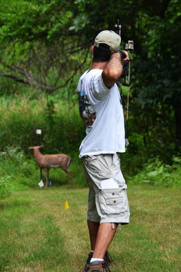 Competitors must shoot at lifelike 3-D animals along the trail
from various challenging angles. The competition is comparable to
golf; the fewer shots one takes to strike a target, the better.
