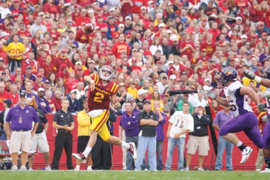 Quarterback Steele Jantz aims his throw to a fellow teammate
during the first half of the ISU-UNI game held Saturday, Sept. 3 at
Jack Trice Stadium. Jantz threw 187 yards to help lead the Cyclones
to a 20-19 victory over the Panthers.
