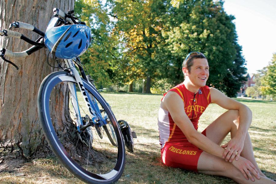 Kris+Spoth%2C+recent+graduate+in+math+and+environmental+science%0Aand+continuing+his+education+in+electrical+engineering%2C+will+be%0Aleaving+Wednesday+morning+for+the+2011+Ironman+World+Championship%0Aon+Saturday%2C+Oct.+8%2C+in+Kona%2C+Hawaii.%0A