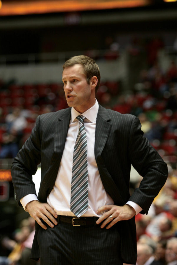 Coach+Fred+Hoiberg+gives+his+team+instructions+during+the+second%0Ahalf+Tuesday%2C+Dec.+6.+Iowa+States+victory+marks+a+season+highs+in%0Afree+throws+made+%2824%29+and+attempted+%2836%29.%0A