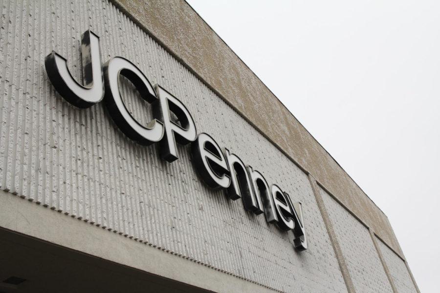 
JC Penney launched a new pricing campaign called Fair and Square Pricing. The launch includes new signs and sale prices. 

