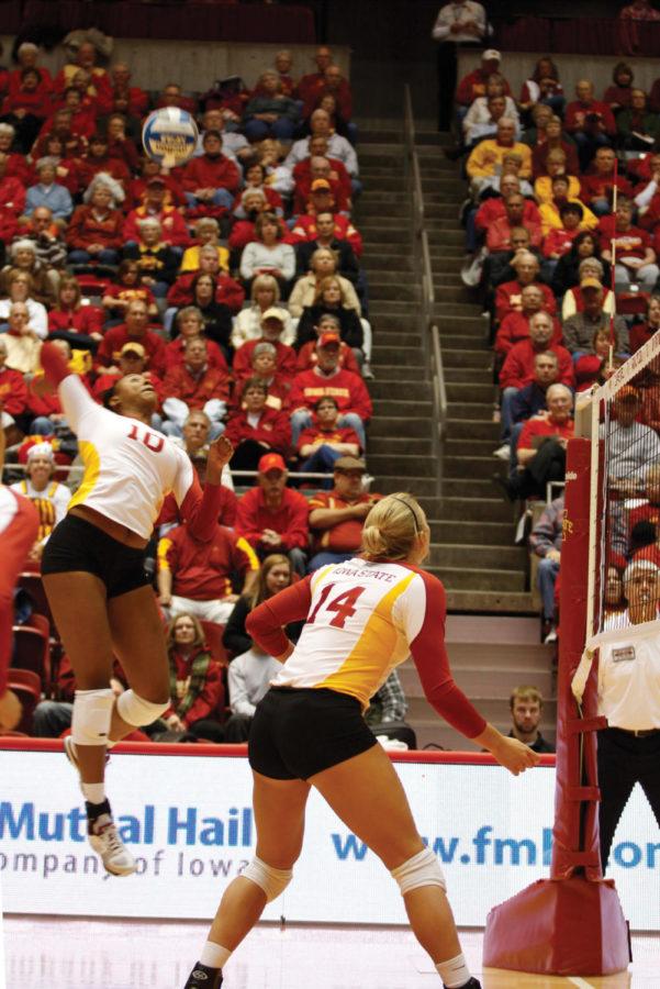 Freshman Victoria Hurtt sets up for a spike. Hurtt would go for
three straight kills at one point, giving the Cyclones some space
against Kansas State in the second set.
