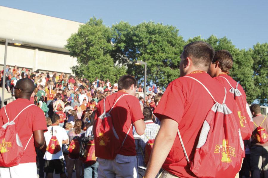 New+Cyclones+wait+in+lines+to+attend+Destination+Iowa+State+kickoff+event+on+Thursday%2C+Aug+16+outside+of+Hilton+Coliseum.+Nearly+5%2C000+freshmen+attended+the+destination+kickoff+to+celebrate+their+new+start+at+Iowa+State.%0A