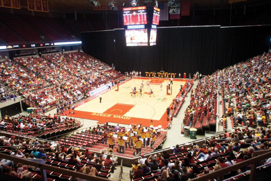 Hilton+Coliseum+has+a+full+house+for+the+first+in+season+match+at+home+of+the+year.+The+Cyclones+won+in+four+sets+against+in-state+rival+Northern+Iowa.%0A