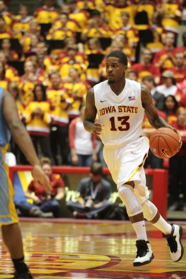 ISU+guard+Korie+Lucious+moves+his+way+down+the+court+during+the+game+against+Southern+on+Friday%2C+Nov.+9%2C+at+Hilton+Coliseum.%C2%A0Lucious+had+a+total+of+four+rebounds+in+the+82-59+win+against+the+Jaguars.%0A