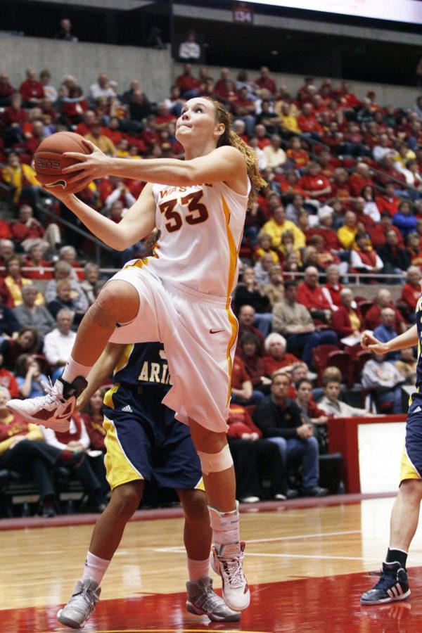 Forward Chelsea Poppens goes up for a shot during the second
half of the game against Northern Arizona on Sunday, Nov. 20.
Poppens lead the team in scoring with a total of 18 points during
her 27 minutes of game play.
