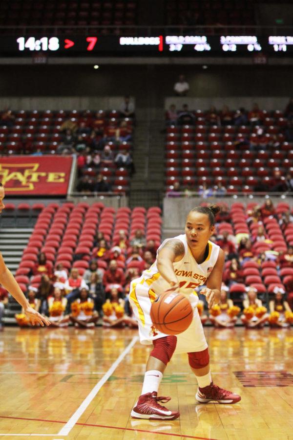 Freshman guard Nicole Blaskowsky passes the ball in the game against Drake on Tuesday, Nov. 27, at Hilton Coliseum. The Cyclones took advantage of a large lead in the first half, winning 87-45.
