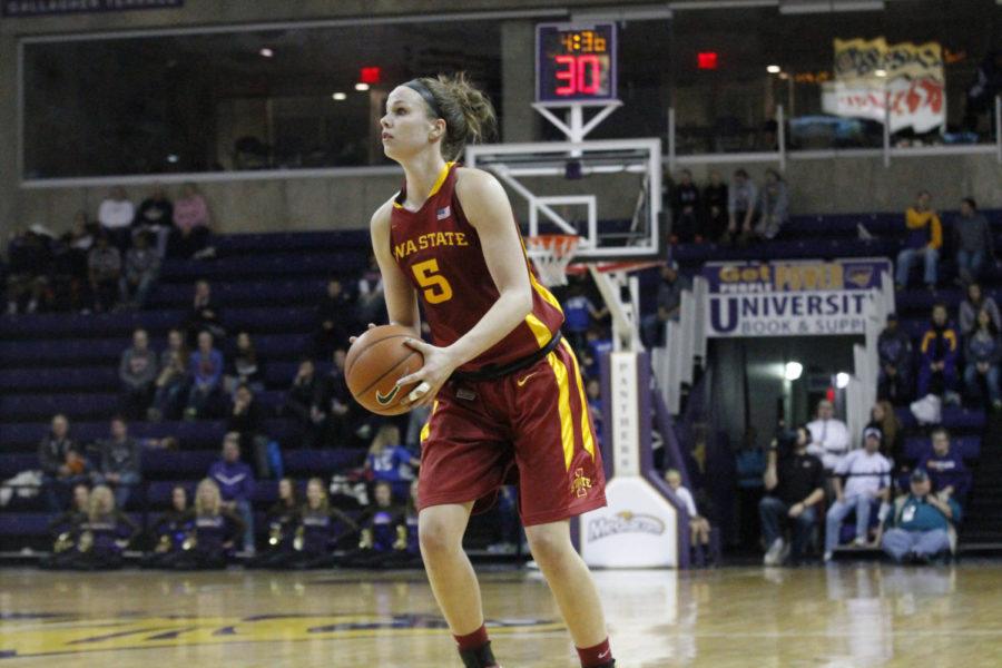 Iowa+States+Hallie+Christofferson+prepares+to+attempt+a+3-point+shot+against+the+UNI+Panthers+on+Monday%2C+Dec.+17%2C+at+the+McLeod+Center+in+Cedar+Falls.+The+Cyclones+won+the+game+67-59.+Christofferson+scored+21+points+and+pulled+in+10+rebounds%2C+leading+the+Cyclones+in+both+categories.%0A
