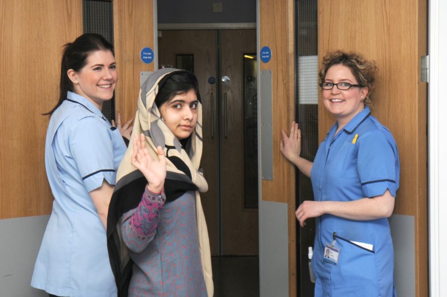 Press+handout-+Malala+Yousufzai+was+discharged+from+the+Queen+Elizabeth+Hospital+Birmingham+as+an+inpatient+%28QEHB%29+yesterday+%28January+3%29+to+continue+her+rehabilitation+at+her+family%E2%80%99s+temporary+home+in+the+West+Midlands.+The+15-year-old%2C+who+was+shot+by+the+Taliban+for+campaigning+for+girls%E2%80%99+education%2C+is+well+enough+to+be+treated+by+the+hospital+as+an+outpatient+for+the+next+few+weeks.+She+is+still+due+to+be+re-admitted+in+late+January+or+early+February+to+undergo+cranial+reconstructive+surgery+as+part+of+her+long-term+recovery+and+in+the+meantime+she+will+visit+the+hospital+regularly+to+attend+clinical+appointments.+Dr+Dave+Rosser%2C+Medical+Director%2C+University+Hospitals+Birmingham+NHS+Foundation+Trust%2C+said%3A+%E2%80%9CMalala+is+a+strong+young+woman+and+has+worked+hard+with+the+people+caring+for+her+to+make+excellent+progress+in+her+recovery.+%E2%80%9CFollowing+discussions+with+Malala+and+her+medical+team%2C+we+decided+that+she+would+benefit+from+being+at+home+with+her+parents+and+two+brothers.+%E2%80%9CShe+will+return+to+the+hospital+as+an+outpatient+and+our+therapies+team+will+continue+to+work+with+her+at+home+to+supervise+her+onward+care.%E2%80%9D+Over+the+past+couple+of+weeks+Malala+has+been+leaving+the+hospital+on+a+regular+basis+on+%E2%80%98home+leave%E2%80%99+to+spend+time+with+her+father+Ziauddin%2C+mother+Toorpekai+and+younger+brothers%2C+Khushal+and+Atul.+During+those+visits+assessments+have+been+carried+out+by+her+medical+team+to+ensure+she+can+continue+to+make+good+progress+outside+the+hospital.+Malala+was+admitted+to+the+QEHB+on+Monday+October+15+after+being+flown+from+Pakistan+where+she+was+wounded+in+a+school+bus+shooting+on+October+9.+Loading...A+number+of+QEHB%E2%80%99s+multi-specialist+doctors+have+been+working+alongside+colleagues+from+Birmingham+Children%E2%80%99s+Hospital+to+treat+her.+The+medical+team+has+included+clinicians+from+Neurosurgery%2C+Imaging%2C+Trauma+and+Therapies.%0A