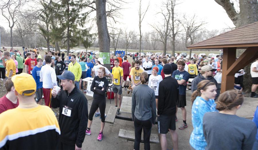 IThe ISU Triathlon Club hosted the 2013 Doughnut Run, a 5k where participants are rewarded for eating doughnuts, on Saturday, April 6, 2013, at Brookside Park in Ames.
