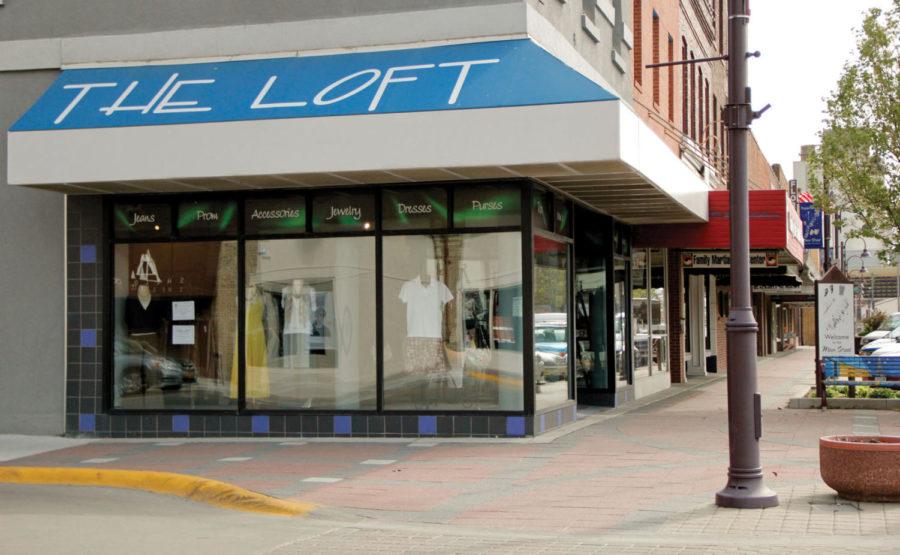 The Loft at Duckworth Wearing had their grand opening Wednesday, April 4. After a move, the resale store was ready to welcome customers back. 
