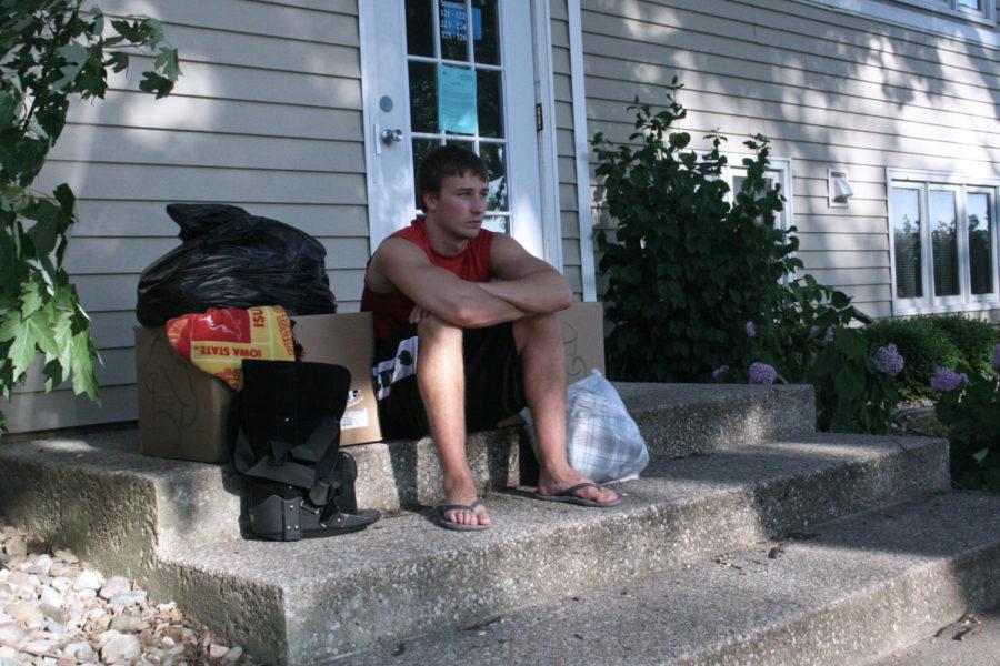 Many students at Iowa State find that their lease is up before they have the opportunity to move in to their next location. In these situations, students are forced out of their apartments as they fend for themselves for a few days or weeks before being able to move into their next Ames home.