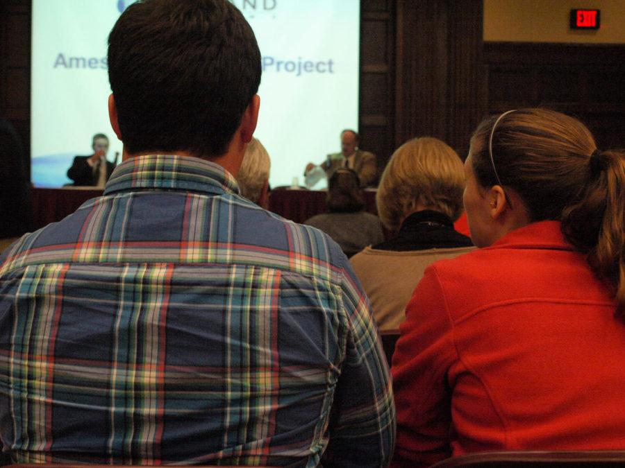 Students and community members gather in the South Ballroom at the Kingland Systems meeting regarding the Campustown renovation project on Tuesday, Sept. 24.