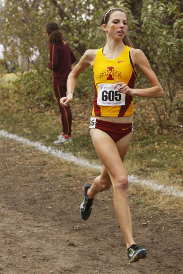 Crystal Nelson leads the NCAA Midwest Regionals womens race on Friday, Nov. 15. Nelson took first in the regional race and will advance to the NCAA Championships. The womens team as a whole took first at the race.