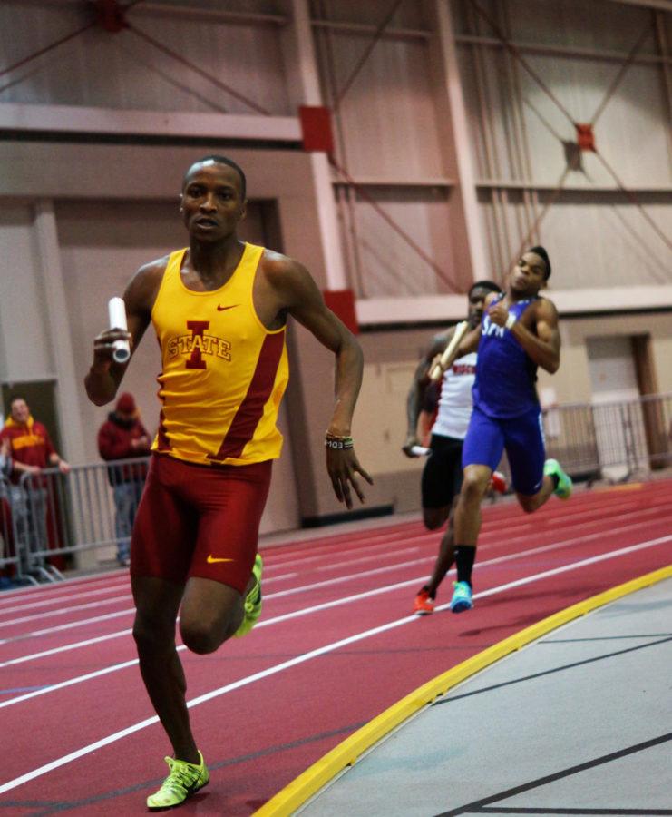 Edward Kemboi, redshirt junior, rounds a turn in the mens 4x400-meter relay on Feb. 9 at Lied Recreation Athletic Center. The mens ISU 4x400 team finished in fourth place with a time of 3:12.39.
