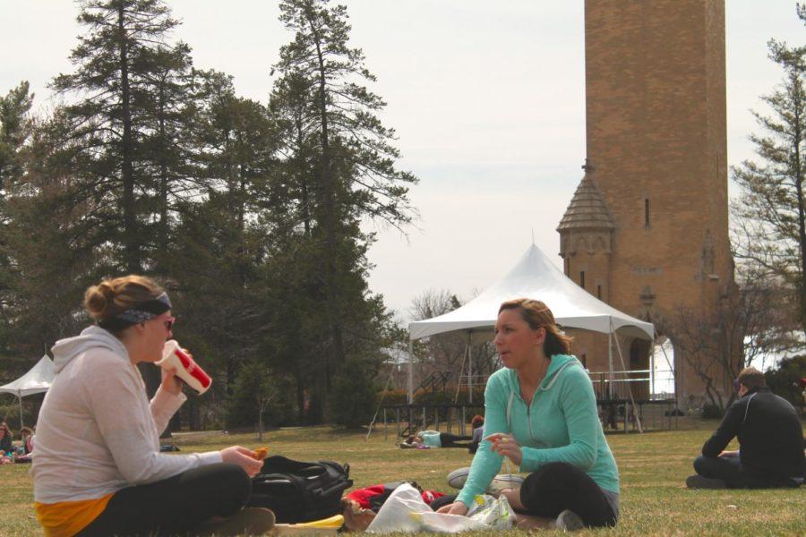 While the cancellation of Veishea ended the campus cookouts for the remainder of the week, students still made an effort to enjoy a meal outdoors and play games on central campus. Hundreds gathered in the afternoon in spite of the lack of Veisheas formal festivities. 