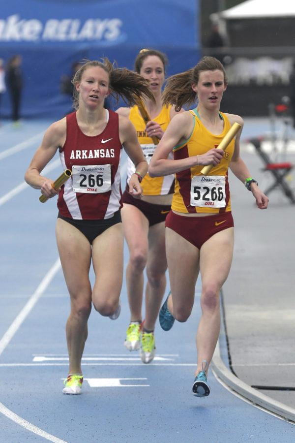 Redshirt junior Katy Moen runs in the 4x1600 relay during the womens final at the Drake Relays on April 24 at Drake Stadium. Iowa State placed second with a school best time of 19:13:62.