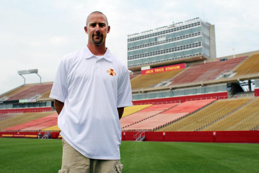 Tim+VanLoo%2C+the+current+manager+of+turf+and+grounds+for+ISU+athletic+department%2C+has+been+with+Iowa+State+for+five+seasons+and+has+been+working+with+turf+and+grounds+since+graduating+from+graduate+school.+%C2%A0