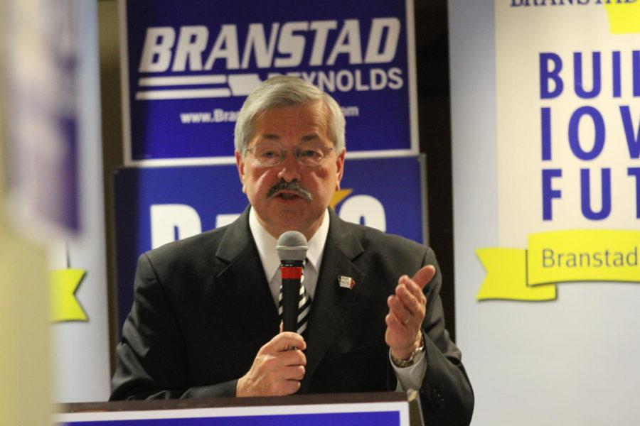 Gov. Terry Branstad speaks at at an early voting rally at Alpha Gamma Rho on Oct. 11. The Branstad-Reynolds team and other Iowa Republican candidates spoke at the event.