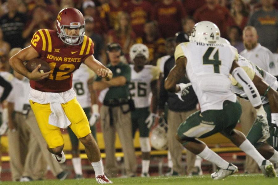 Redshirt junior Sam Richardson runs the ball against No. 7 Baylor on Sept. 27 at Jack Trice Stadium. The Cyclones fell to the Bears 49-28. Richardson had 126 net rushing yards.
