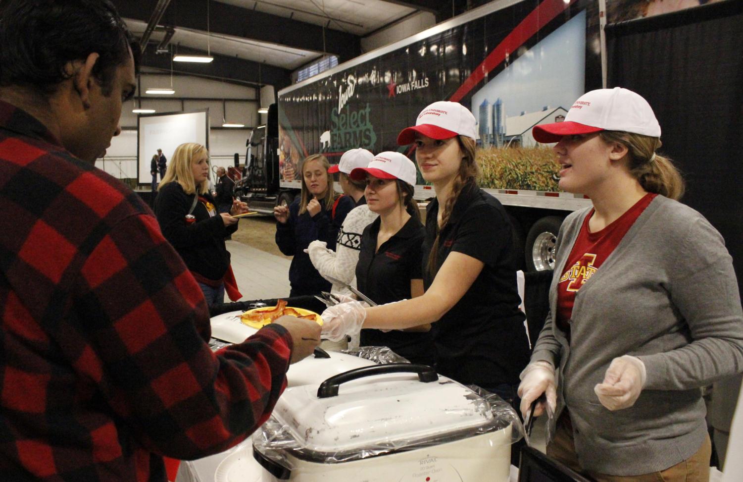 Bacon Expo Draws Crowds Of Bacon Enthusiasts Educates Attendees About Pork Industry Iowa 9842