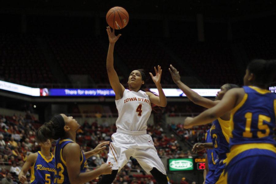 Senior guard Nikki Moody shoots from inside the three-point line during Iowa States matchup with UC Riverside on Dec. 30. Moody scored 19 points with five assists, posting her 70th career game with at least five assists. Iowa State defeated UC Riverside 71-54.
