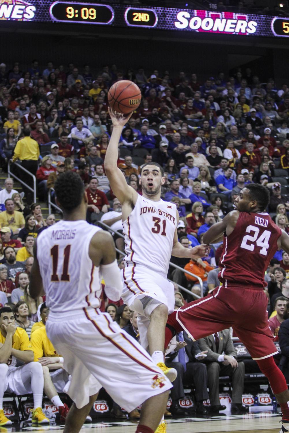 Iowa State's Georges Niang leads team past Iona, UALR 