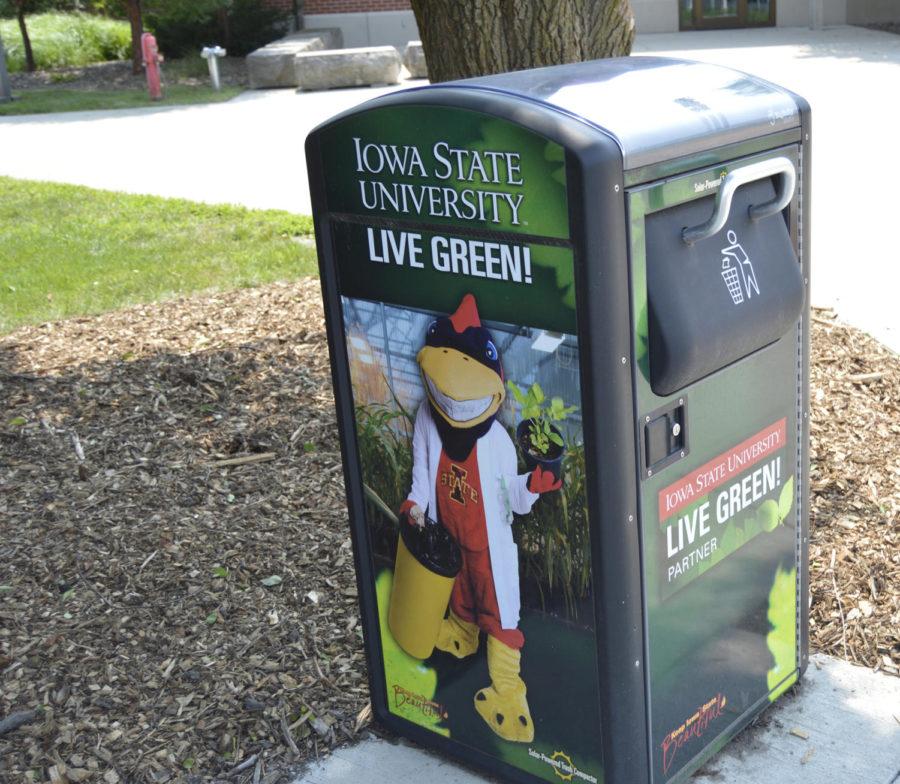 Recycling+trash+cans+are+placed+all+over+campus+are+part+of+the+LIVE+GREEN%21+initiative+at+Iowa+State.