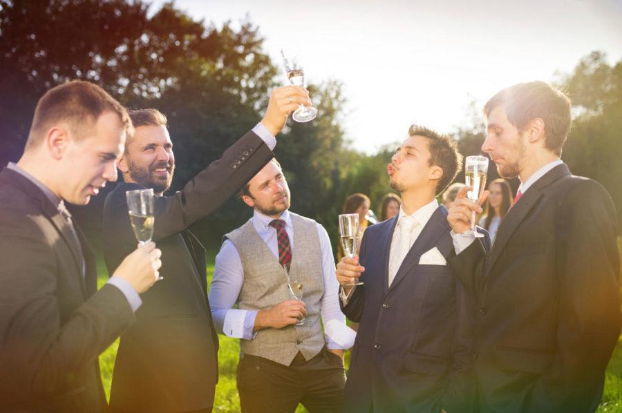 Some tips for the best behavior being a guest at Weddings. 