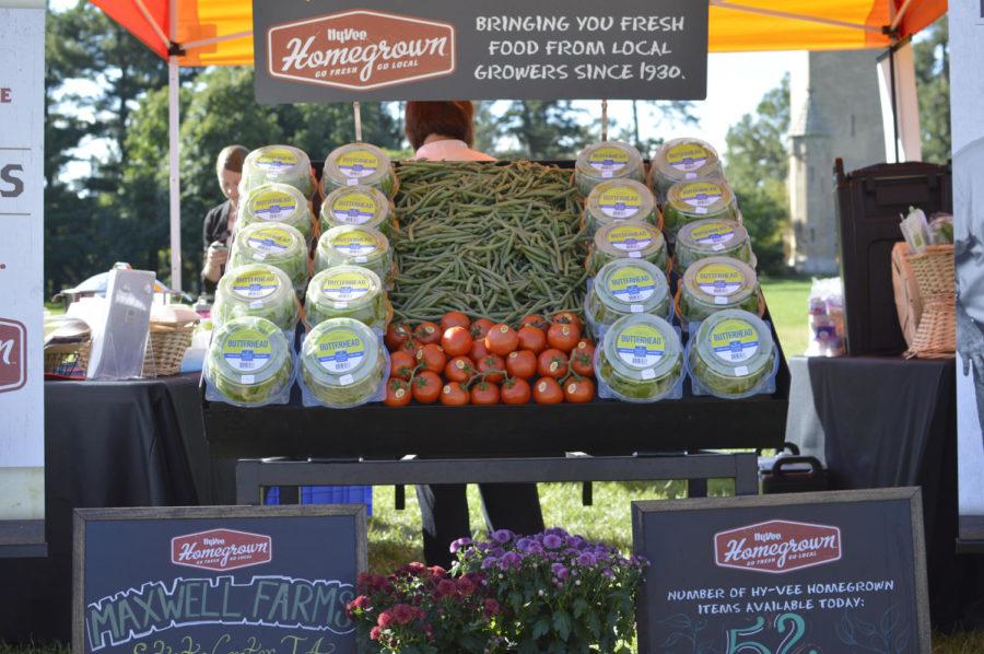 The+HyVee+Homegrown+booth+was+just+one+of+many+at+the+Local+Food+Festival+on+Sept.+18+in+Central+Campus.