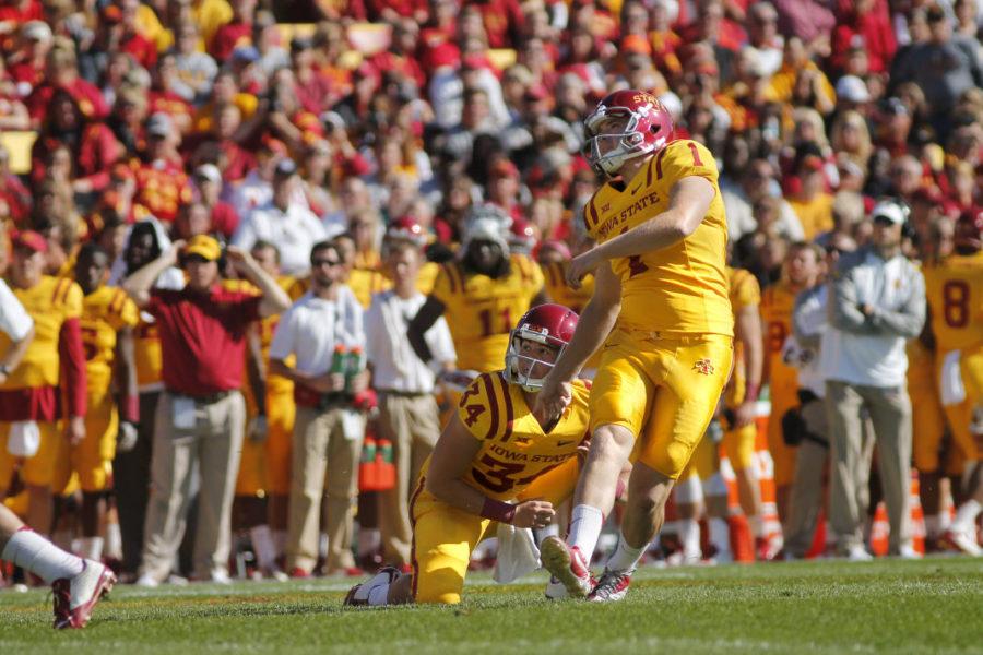 Redshirt sophomore kicker Cole Netten completes a 32-yard field goal putting the Cyclones at 3-3 in the first quarter. Iowa State’s homecoming game against Toledo in 2014 ended in a victory for the Cyclones, 37-30.
