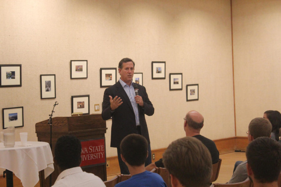 Former Sen. Rick Santorum leads a discussion at the Gallery of the Memorial Union on Sept. 22.