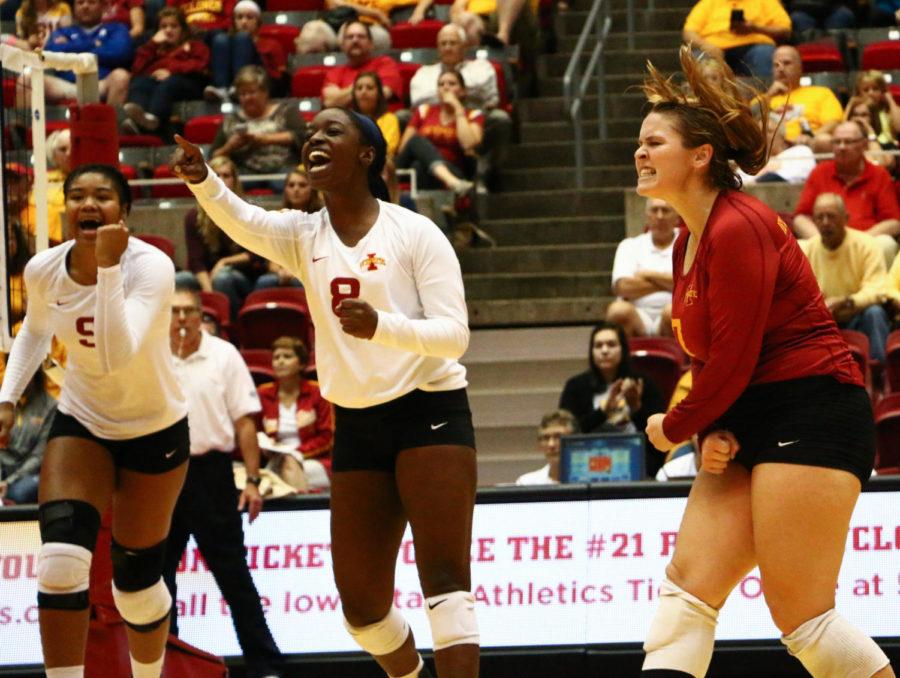 The+Cyclones+celebrate+a+point+during+their+game+against+Nebraska.+Iowa+State+lost+to+the+number+4+team+3-1.