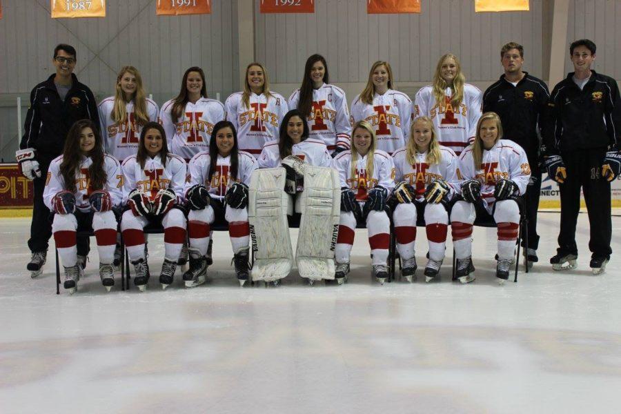 The 2015-2016 ISU womens hockey club. 