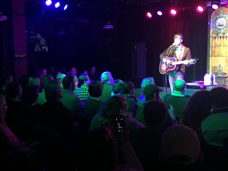 Stephen Kellogg performed to a crowded M-Shop on Friday night.