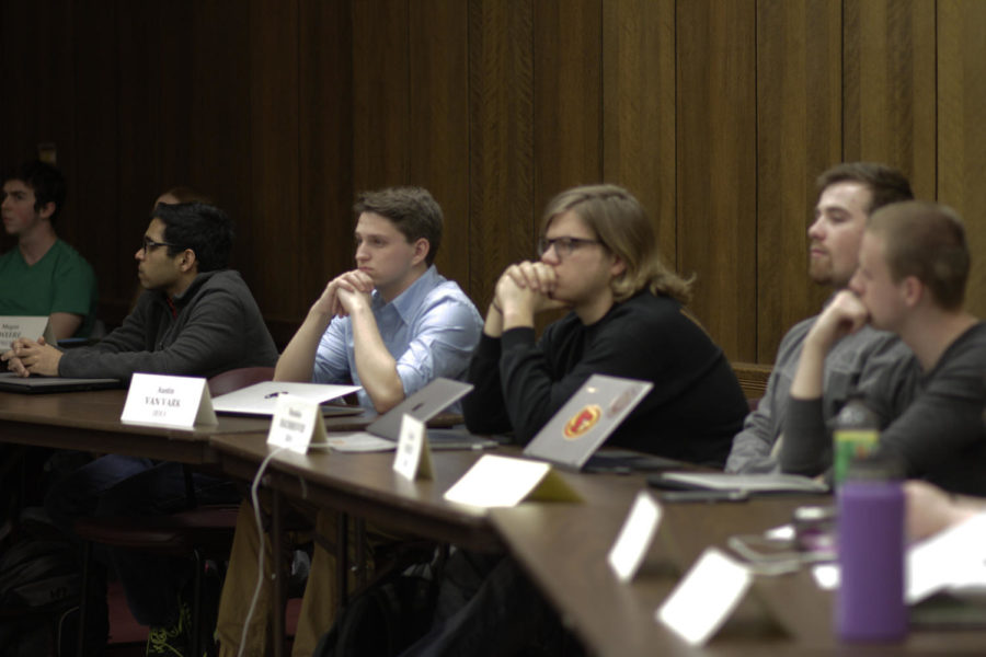 ISU Student Government held a meeting on Mar. 2 at 7:00 in the Memorial Union. The meeting began with ISU Police Chief, Aaron Delashumutt, talking about various topics including safety. 