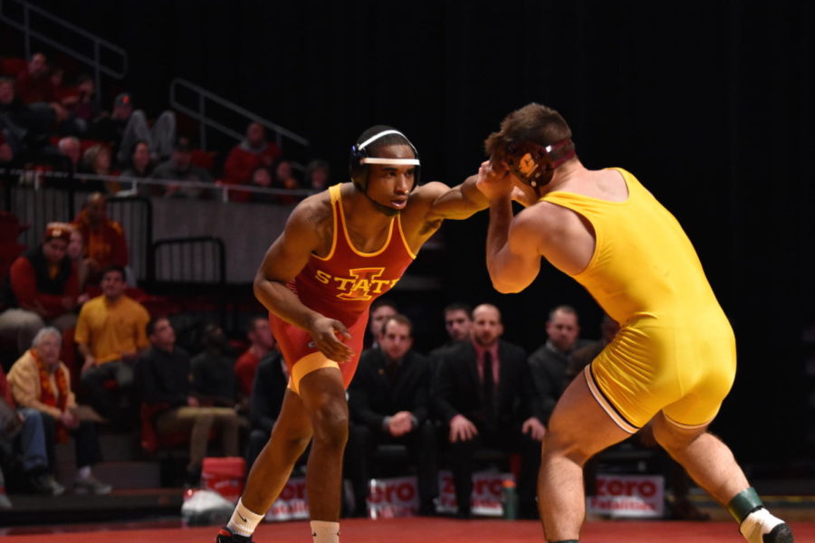 Lelund Weatherspoon, redshirt junior, won 8-3 against Mike Ottinger from Central Michigan on Jan. 31. Weatherspoons riding time was 1:12. He placed fifth in the NCAA Championships.