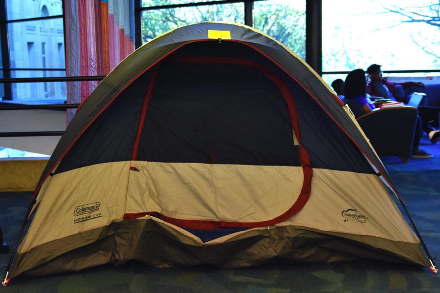 Parks+Library+now+has+a+tent+on+the+third+floor.+The+library+will+remain+open+24%2F7+through+Finals+Week.
