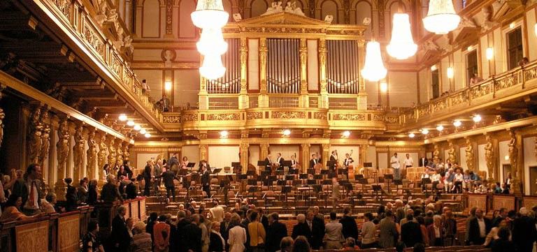 One of Simonsons more memorable venues was the Musikverein, which is located in Austria. Mozart, Beethoven and other great artists had their first performances here.