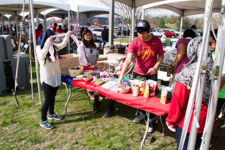 The 2016-2017 student government kicked off their governing year with Cyclone Market, April 16 in the Jack Trice parking lot. The market allowed different clubs and organizations to sell food and items to help raise funds for the upcoming year.