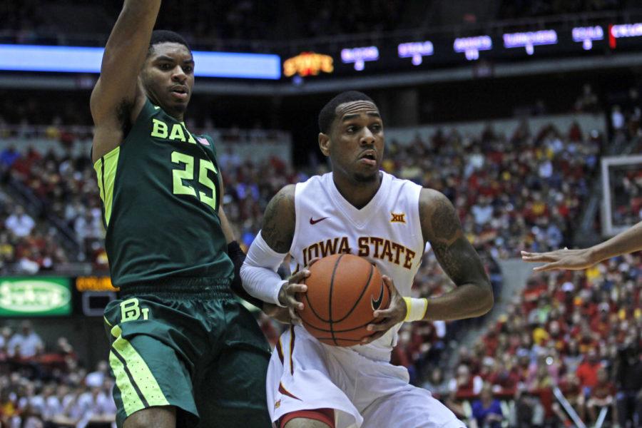 Monté Morris looks to pass the ball against Baylor on Saturday, January 9, 2016 at Hilton Coliseum. Baylor won the game 94-89, handing the Cyclones their first home loss of the season.