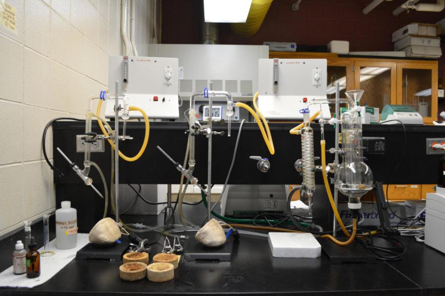 Volatile+acid+stills+sit+in+the+Midwest+Grape+and+Wine+Industry+Institute+lab+in+the+Food+Science+Building.+This+equipment+is+used+for+measuring+volatile+acidity+and+total+sulfur+dioxide.
