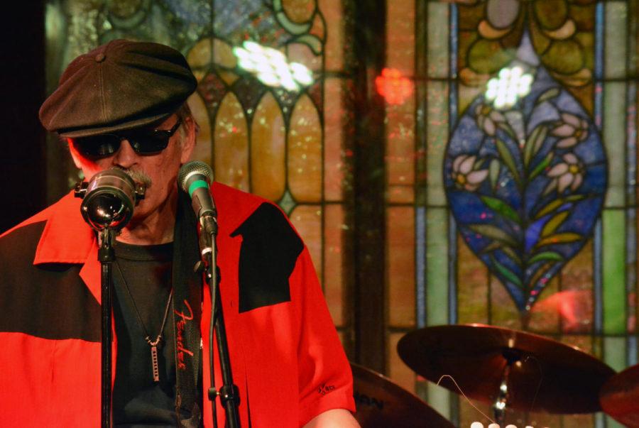 Studebaker John, Chicago bluesman, performed to a seated audience at The Maintenance Shop on Feb. 4.