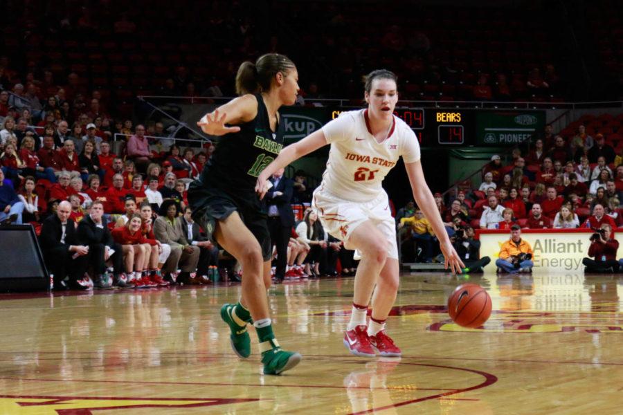 Sophomore Bridget Carleton dribbles the ball during Iowa States 83-52 loss to No. 2 Baylor. Carleton finished with seven points for the Cyclones. 
