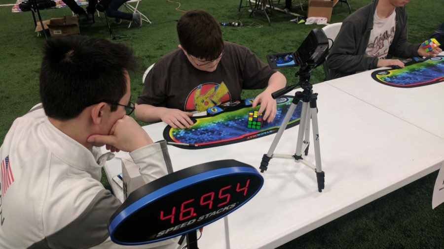 Cubers compete at Iowa State Spring 2017 Rubix Cube tournament.